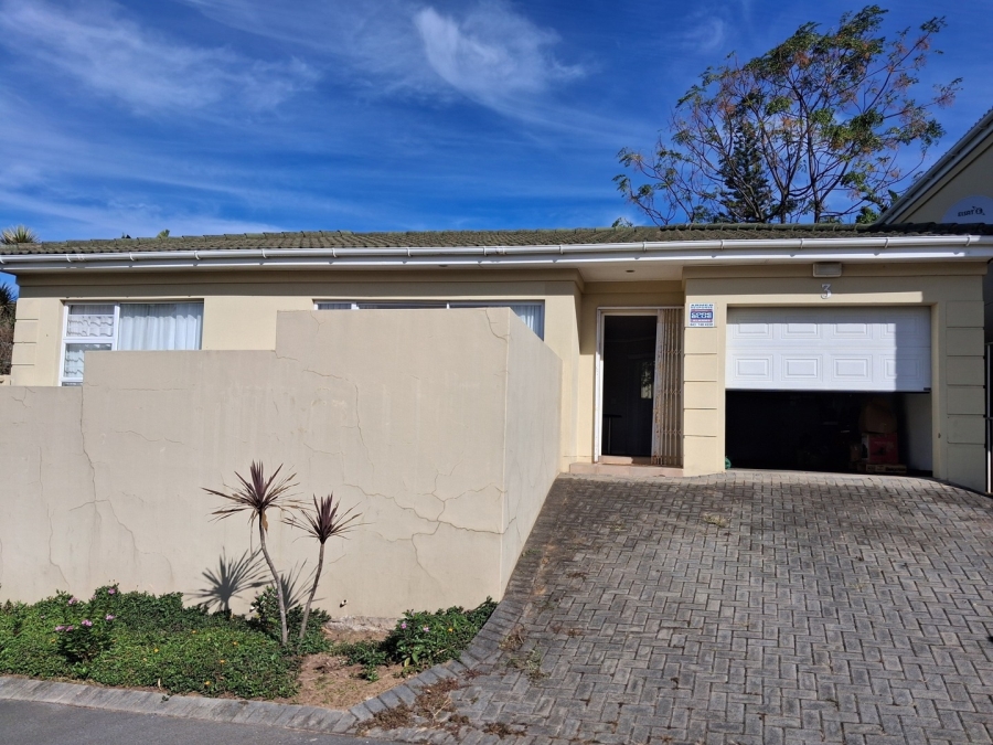 2 Bedroom Property for Sale in Beacon Bay Eastern Cape